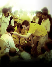 Robbie Scandrett Scientology Volunteer Ministers After The Tsunami Mysore India