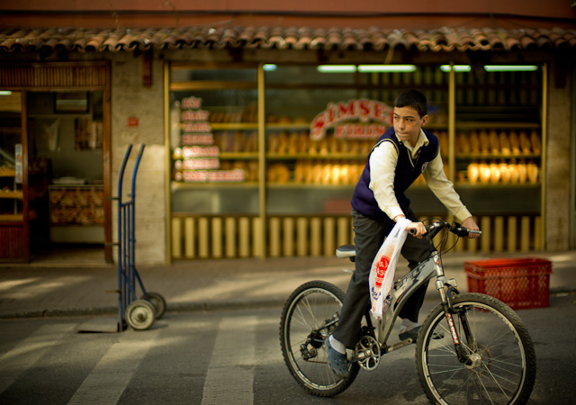 "A moment in Istanbul". Leica M 240 with Leica 50mm Noctilux-M ASPH f/0.95. DNG file edited in Lightroom 3.6. 
© Thorsten Overgaard. Read The Story Behind That Picture about this photo. 