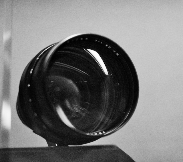 The 1965 ELCAN-M Noctilux f/1.0 on display in the Leica Store Seoul. (produced for the US millietary, designed by Dr. Walter Mandle). © 2013 Thorsten Overgaard.