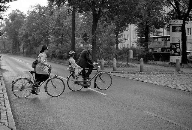 Family on tour. Leica M 240 with Leica 50mm APO-Summicron-M ASPH f/2.0.