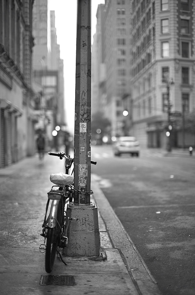 Early Sunday morning on 31st Street in New York. Leica M10 with Leica 50mm Noctilux-M ASPH f/0.95. © 2018 Thorsten von Overgaard.