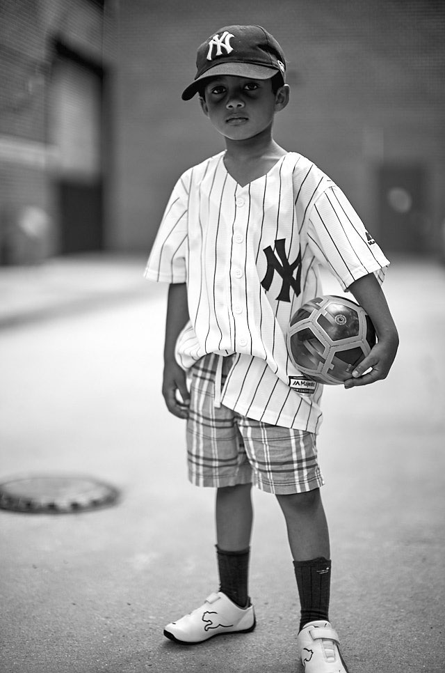 Street portrait in New York. Leica M10 with Leica 50mm Noctilux-M ASPH f/0.95. © 2018 Thorsten von Overgaard. 