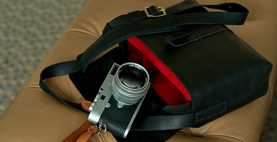 The Leica M10-P with the silver 7artisans 50mm f/1.1 - and the camera bag from Yb Putro, made inn Indonesia. © 2018 Thorsten von Overgaard. 