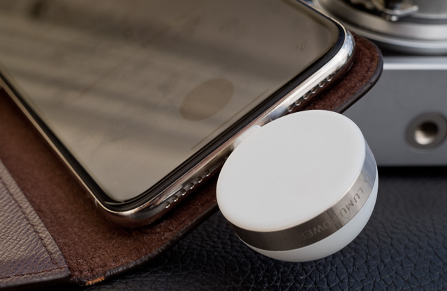 The LUMU color meter / light meter on the iPhone. 
