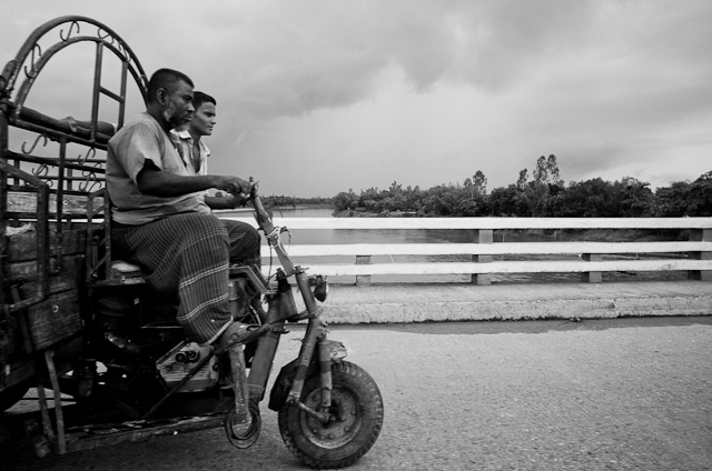 Bangladesh. © 2014 Thorsten Overgaard. Leica M 240 with Leica 21mm Summilux-M ASPH f/1.4. 