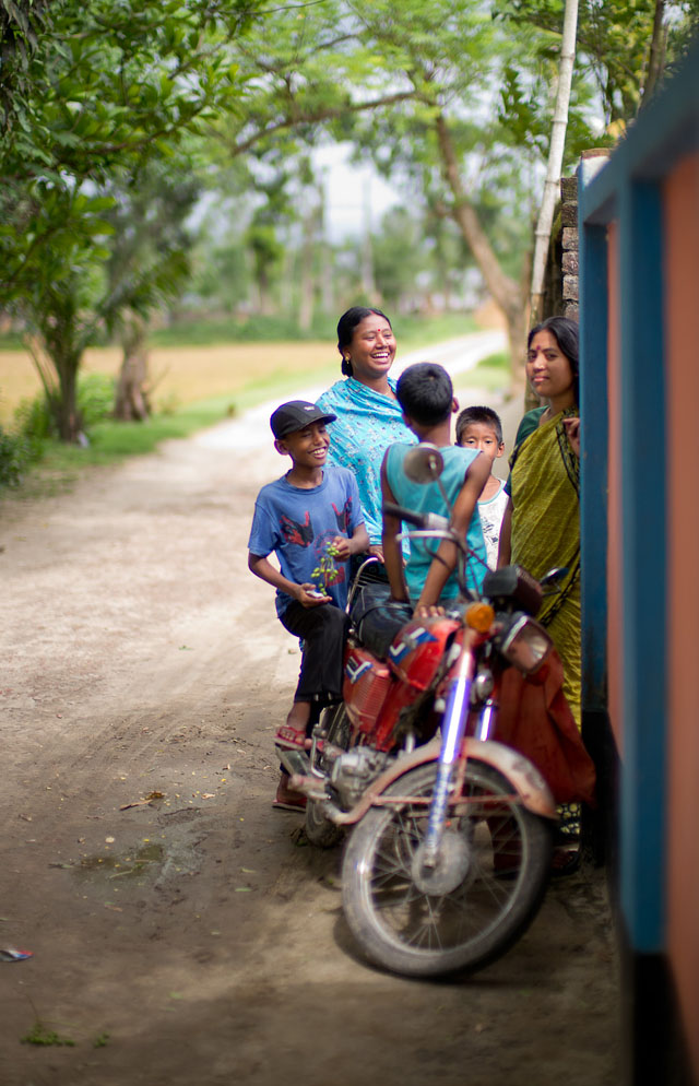 Dinajpur, Bangladesh. © 2014 Thorsten Overgaard. Leica M 240 with Leica 50mm Noctilux-M ASPH f/0.95. 