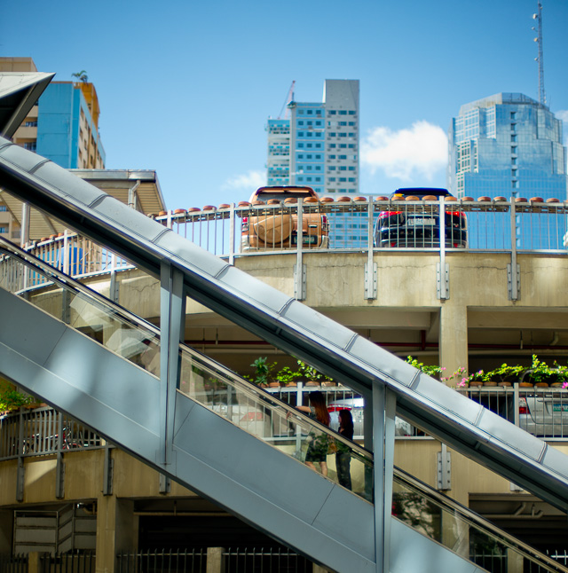 Shopping mall in Manila. Leica M 240 with Leica 50mm Noctilux-M ASPH f/0.95. © 2015-2016 Thorsten Overgaard.