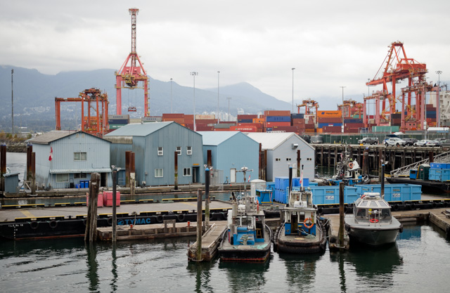 The harbor in Vancouver. Leica M-D 262 with Leica 50mm APO-Summicron-M ASPH f/2.0. © 2016 Thorsten Overgaard. 