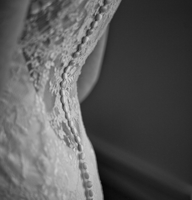 The dress. Leica M 240 with Leica 50mm Summilux-M ASPH f/1.4 BC. © 2016 Thorsten Overgaard. 