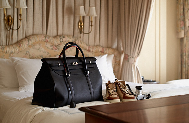 The Von 24hr Jetset Bag in black calfskin with cashmere insert. 