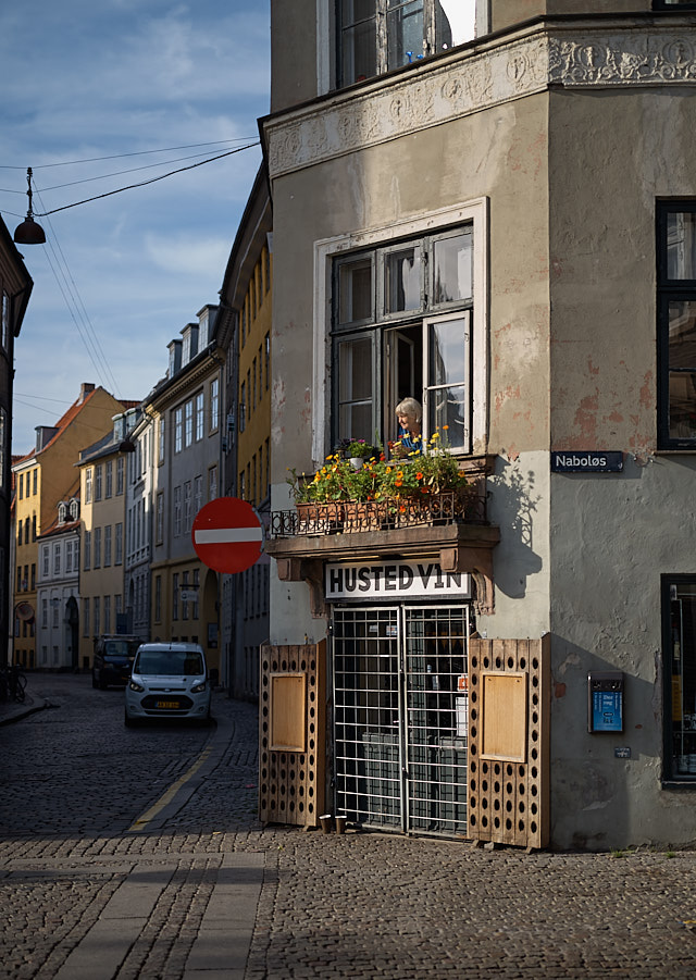 Copenhagen sunrise. Leica M10-P with Leica 50mm APO-Summicron-M ASPH f/2.0. © Thorsten Overgaard.  