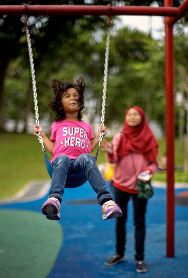 Playground bokeh and wild light. Leica M10-P with 7artisans 50mm f/1.1. © Thorsten Overgaard. 