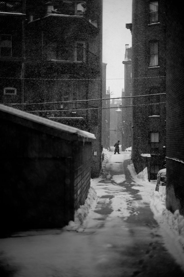 Boston snowstorm. Leica M 240 with Leica 50mm Noctilux-M ASPH f/0.95. © 2013-2016 Thorsten Overgaard.   