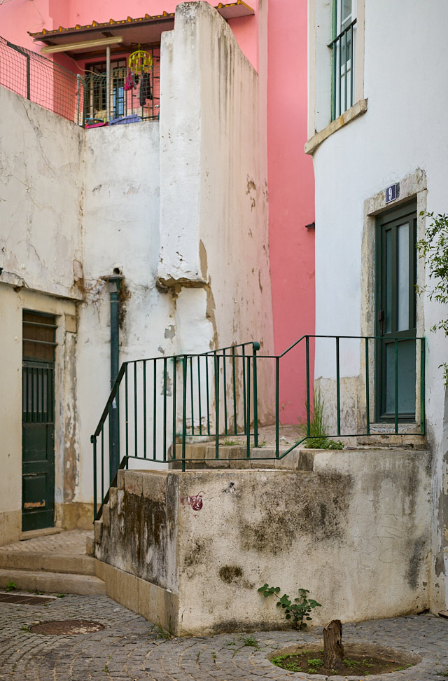 The colors of Lisbon. Leica M10-R Black Paint with Leica 50mm APO-Summicron-M ASPH f/2.0. © Thorsten Overgaard. 