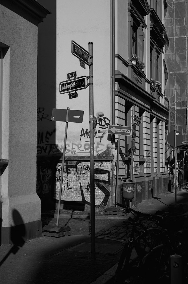 Frankfurt. Leica M10-R Black Paint with Leica 50mm Summilux-M ASPH f/1.4. © Thorsten Overgaard