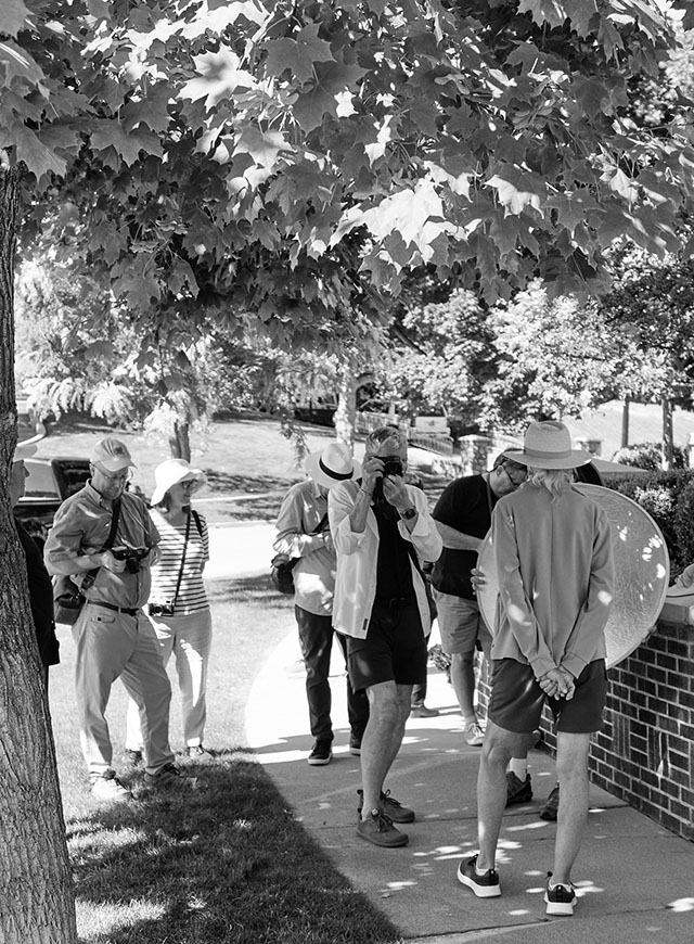 Leica D-Lux 8 image converted to black and white in Lightroom. This image from the portrait section of my workshop in Salt Lake City features quite extreme brightness and shadow which few cameras can handle: Either the highlights are blown out white, or the shadows close to deep black. The Leica D-Lux 8 did fairly well, I think. © Thorsten Overgaard.
