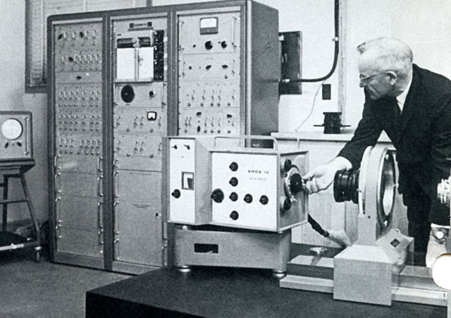 Elcan's MTF Computer EROS IV optical transfer analyzer.   