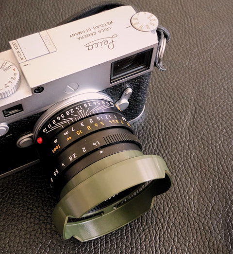 35FLE ventilated shade in Safari Olive Green for the 35mm Summilux FLE.