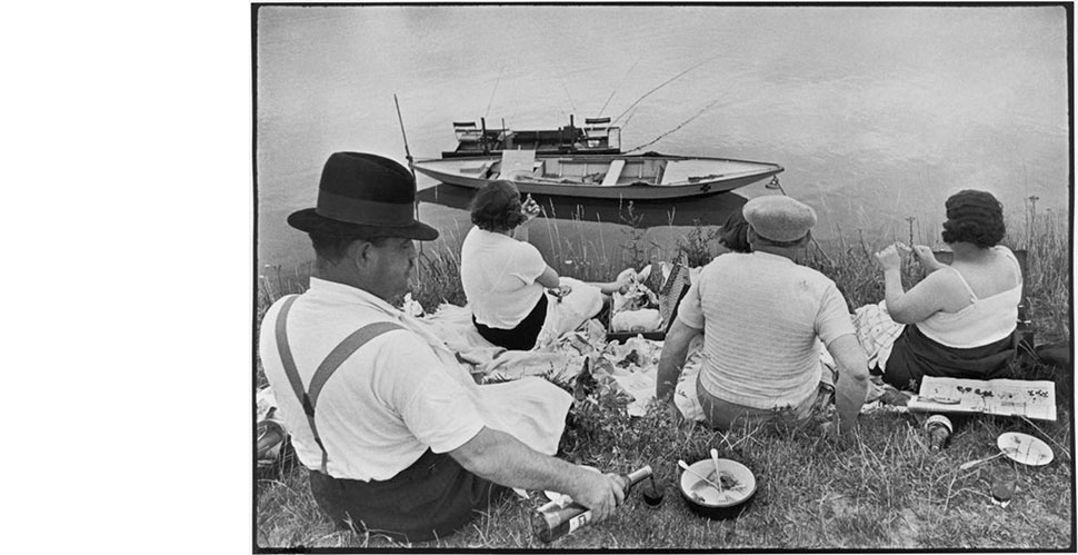 "Sundays on the banks of River Marne"