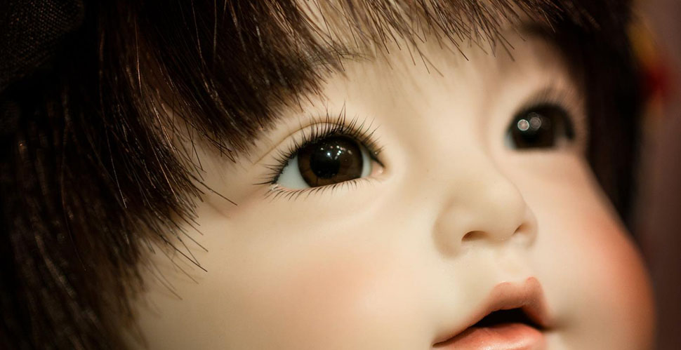 Doll made and photographed by Isao Okaba