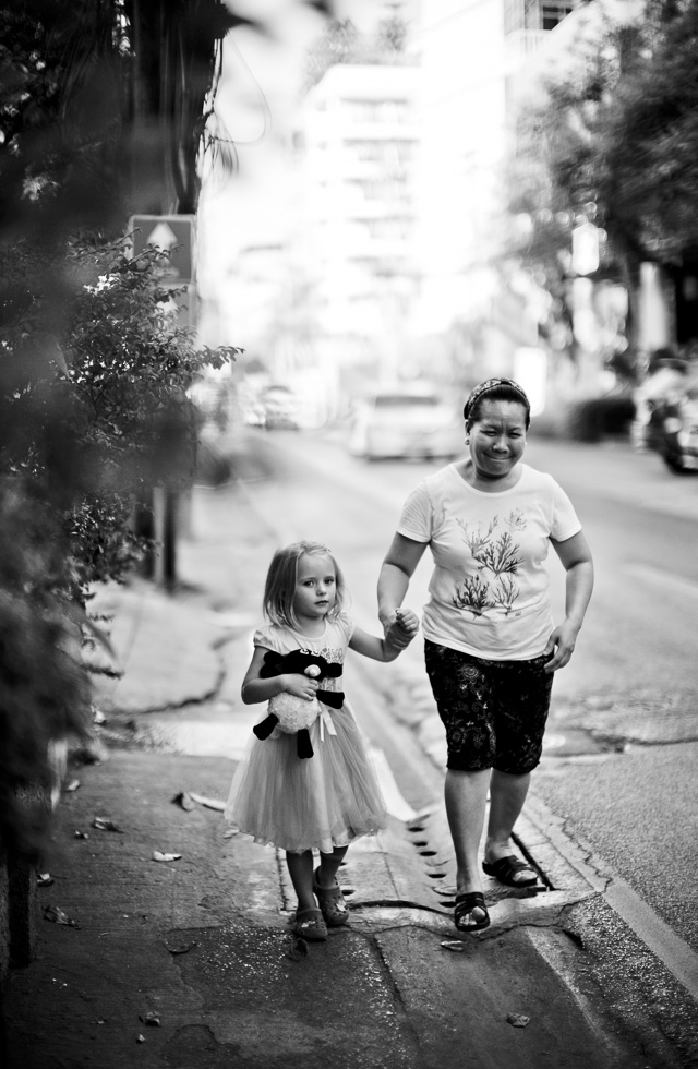 A princess with her nanny and doll in Bangkok, December 2015. Leica M 240 with Leica 50mm Noctilux-M ASPH f/0.95. © Thorsten Overgaard. 