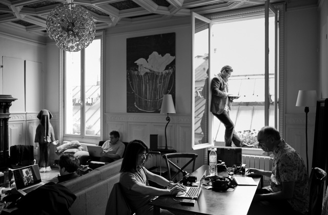 Editing in the apartment in center of Paris. Leica M 240 with Leica 28mm Summilux-M ASPH f/1.4. © 2016 Thorsten Overgaard.