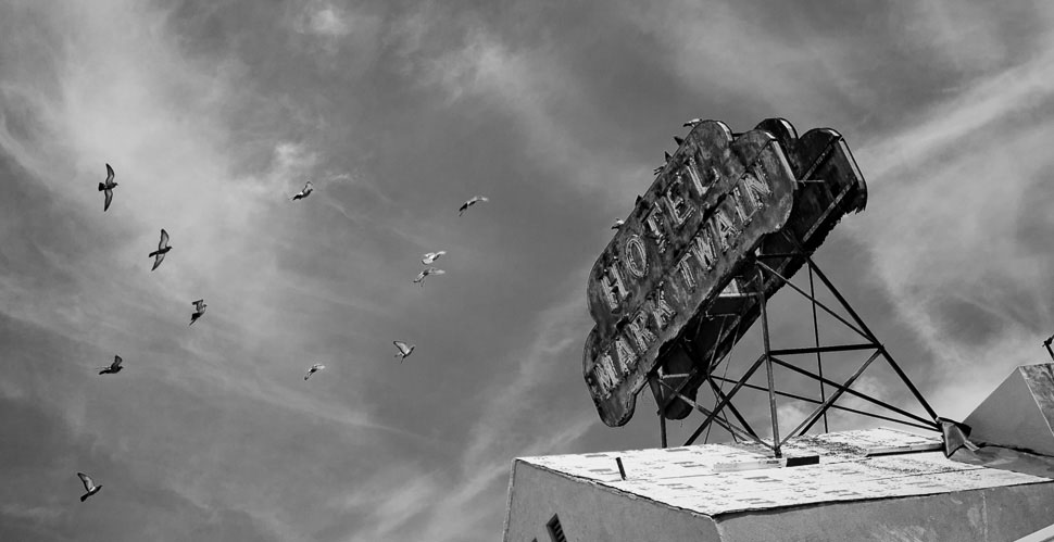 Hotel Mark Twain on Wilcox Avenue in Los Angeles Neon Sign