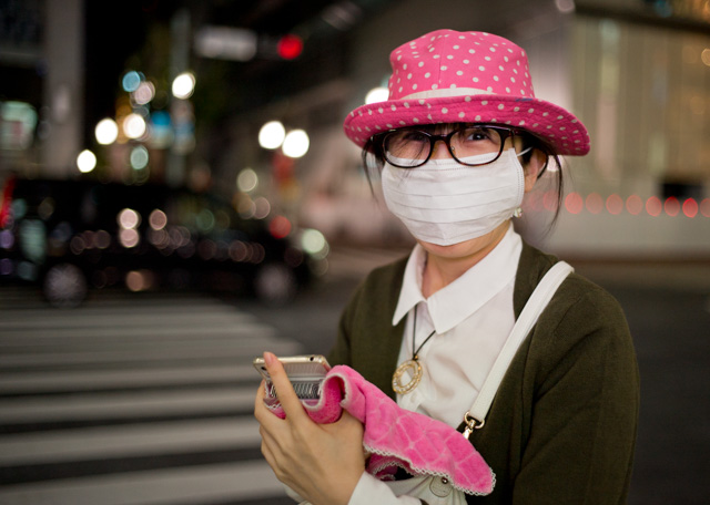 I photographed this lady in Tokyo the days before the Halloween. I thought it was a Halloween outfit, but she proudly told me it was a "baby theme" and all she wore was baby theme. It's one of those things, but almost exclusively for Japan. Leica M-D 262 with Leica 35mm Summilux-M AA ASPHERICAL f/1.4. 2000 ISO.