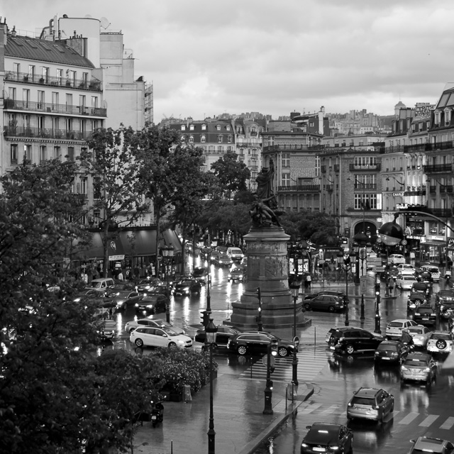 Paris evening traffic in the rain at Place de Clinchy. Leica TL with Leica 35mm Summilux-TL ASPH f/1.4. © Thorsten Overgaard.