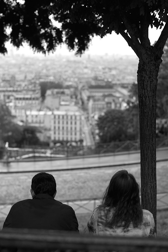 The couple at Montmartre. Leica M Monochrom with Leica 50mm Summilux-M ASPH f/1.4 BC. © Thorsten Overgaard. 