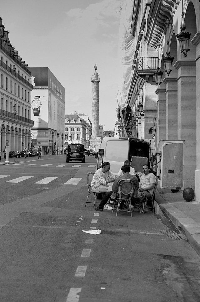"The Luncheon on the Rue de Castiglione". Leica M Monochrom with Leica 50mm Summilux-M ASPH f/1.4 BC. © Thorsten Overgaard.