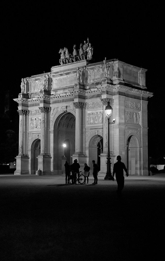 Arc de Triomphe du Carrousel in the Tuileries Garden. Leica M Monochrom with Leica 50mm Summilux-M ASPH f/1.4 BC. © Thorsten Overgaard.