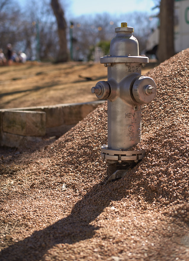 And a fire hydrant! Leica M10-D with Leica 50mm Summilux-M ASPH f/1.4 BC. © Thorsten Overgaard.