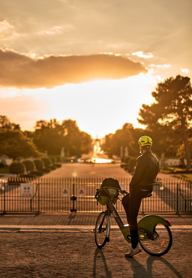 Paris sunset. Leica SL2with Leica 50mm Noctilux-M ASPH f/0.95. © Thorsten Overgaard. 