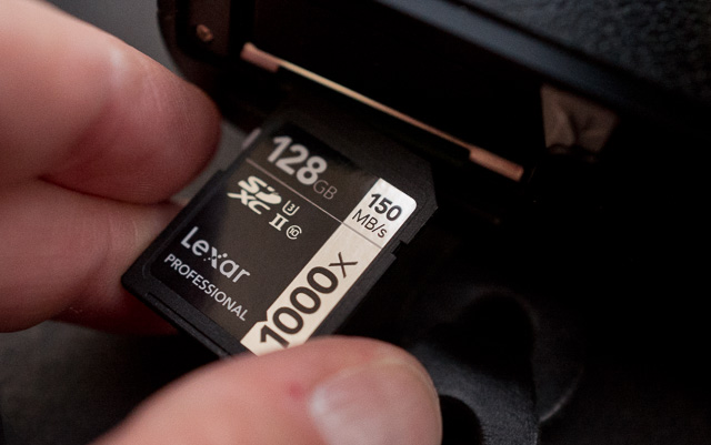 The Lexar 1000x 128GB SD-cards ($88) have been working flawlessly with the Leica M10 for me.