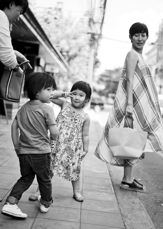 Bangkok, Thailand, December 2015. Leica SL 601 with Leica 50mm APO-Summicron-M ASPH f/2.0. 50 ISO at f/2.0, 1/640 second. © 2015-2016 Thorsten Overgaard. 