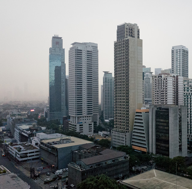 Manila from our apartment. Leica Q. © 2015-2016 Thorsten Overgaard.