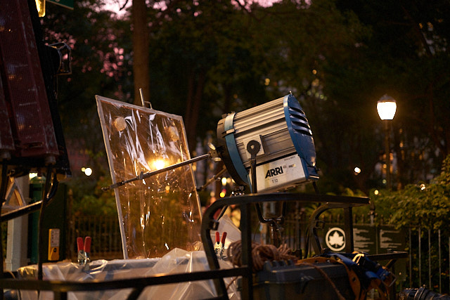 An ARRI daylight lamp on a movie set with a gel in front. © Thorsten Overgaard.