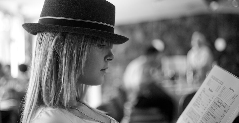 My daughter Caroline in the Diner 101 in Los Angeles. Leica M9 and Leitz 50mm Summicron-M f/2.0. © 2011-2016 Thorsten Overgaard.