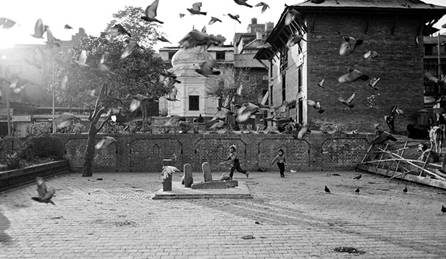 Pashupatinath Temple in Nepal. Leica M9 with Leica 35mm Summilux-M ASPH f/1.4 FLE (2010) . © Thorsten Overgaard. 