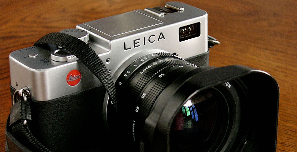 Using and setting up the Leica D-Lux 7. Sample images and menu  descriptions. 