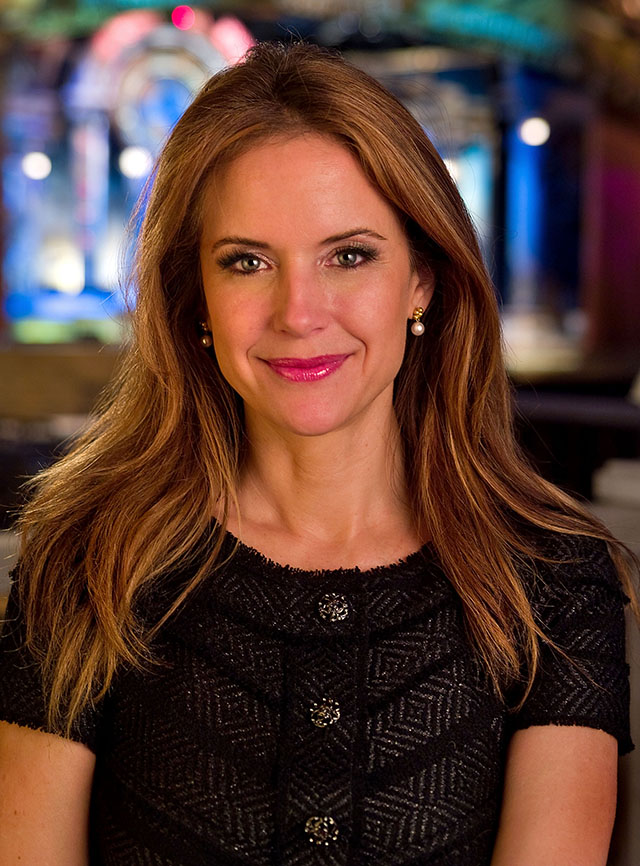 Kelly Preston in Chanel by Karl Lagerfeld, by Thorsten Overgaard. Leica R9 DMR with 35-70mm f/2.8.