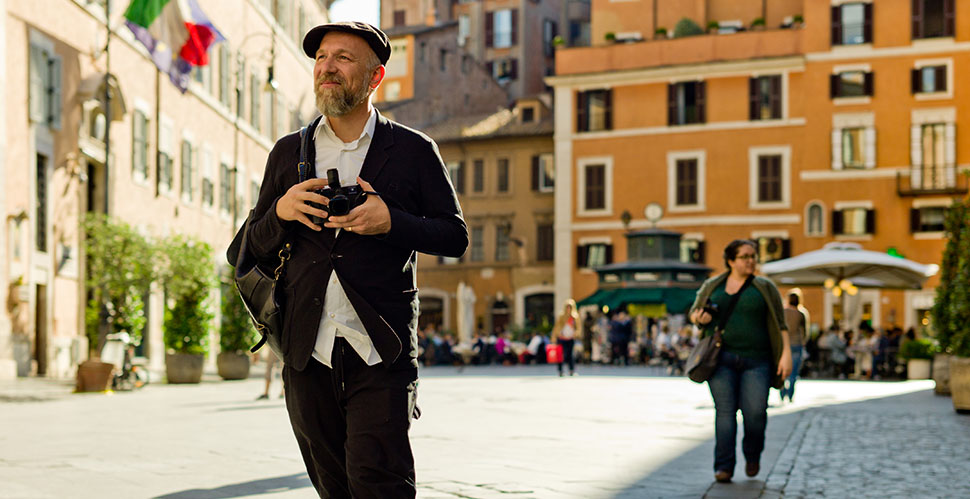 Graphic designer Manuel Studer with his Leica in Rome. © Thorsten Overgaard. 