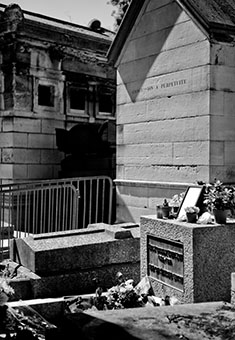 The grave of Jim Morrison at Cimetiere du Pere Lauchaise. 