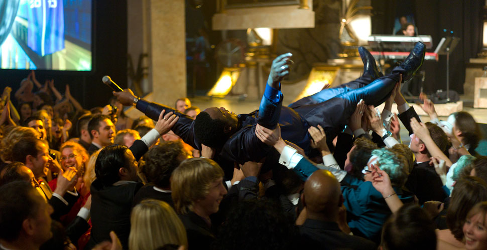 Jesse Stevenson stage diving