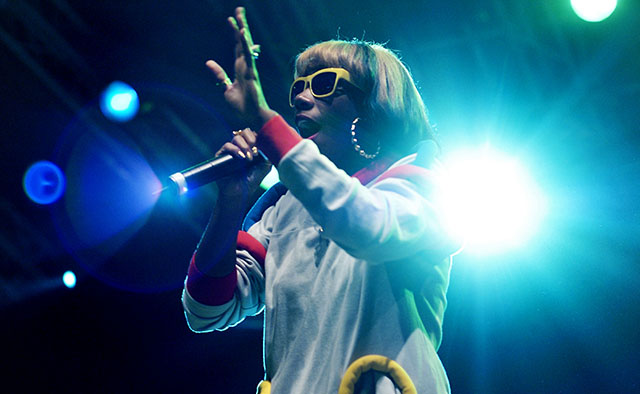 Santigold in concert. Leica R9 DMR with Leica 19mm f/2.8. © Thorsten Overgaard. 