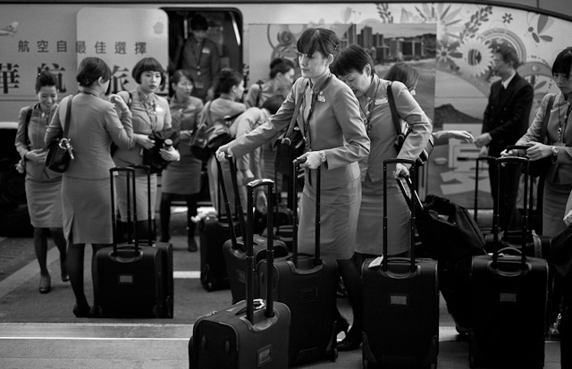 Stewardesses in Taipei Airport, Taiwan. Leica M 240 with Leica 50mm APO-Summicron-M ASPH f/2.0. © 2014-2016 Thorsten Overgaard.