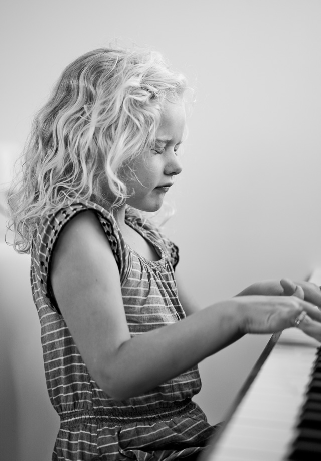 Remembering how to play. Denmark, May 2016. Leica M9 with Leica 50mm APO-Summicron-M ASPH f/2.0. © 2016 Thorsten Overgaard.