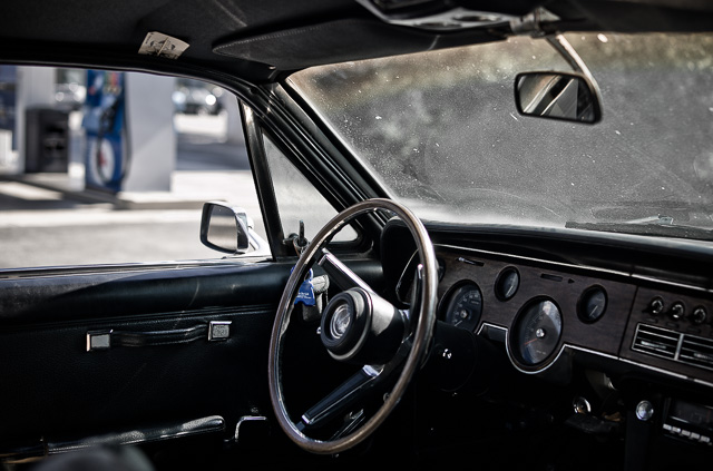 Inside a Mercury Cougar in Los Angeles. Leica TL2 with Leica 35mm Summilux-TL ASPH f/1.4. © 2017 Thorsten Overgaard.