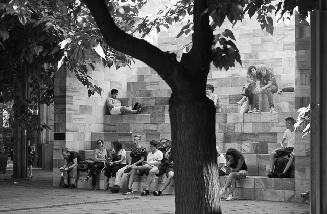 A moment in Milano. Leica TL2 with Leica 35mm Summilux-TL ASPH f/1.4. © 2017 Thorsten Overgaard.